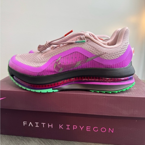 Women's Nike Pegasus Premium - Picture 5 of 6